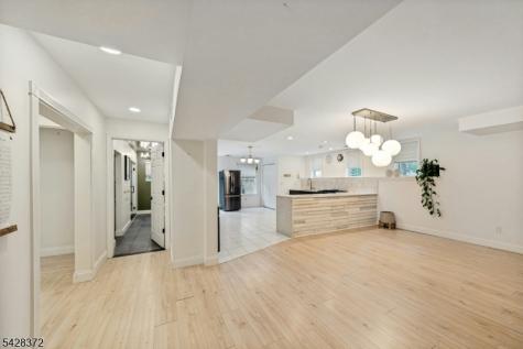 16 Lenape Trail Montclair NJ 07043
