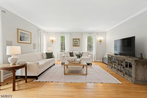 16 Lenape Trail Montclair NJ 07043