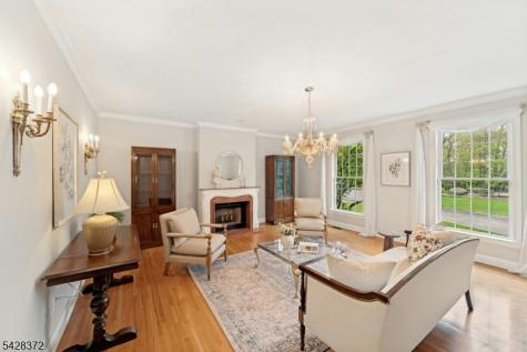16 Lenape Trail Montclair NJ 07043
