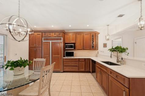 16 Lenape Trail Montclair NJ 07043