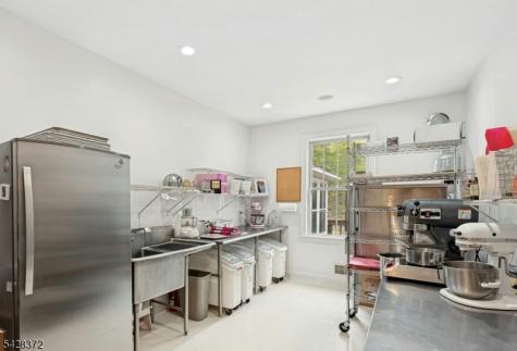 16 Lenape Trail Montclair NJ 07043