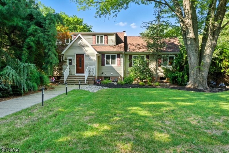 511 Burlington Road Freehold NJ 07728