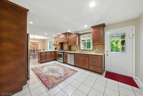 511 Burlington Road Freehold NJ 07728