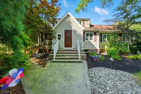 511 Burlington Road Freehold NJ 07728