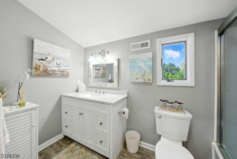 511 Burlington Road Freehold NJ 07728