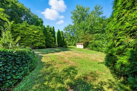 511 Burlington Road Freehold NJ 07728