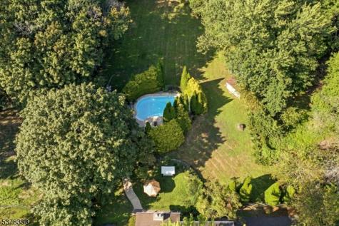 511 Burlington Road Freehold NJ 07728