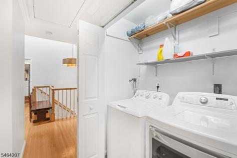 6 Larsen Drive Roxbury NJ 07876