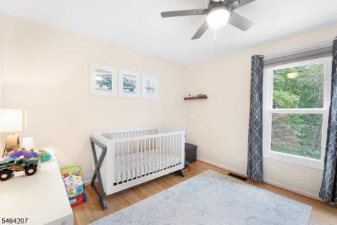 6 Larsen Drive Roxbury NJ 07876