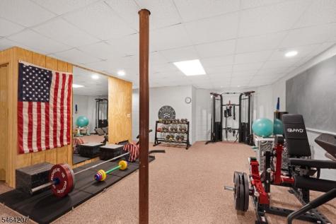 6 Larsen Drive Roxbury NJ 07876