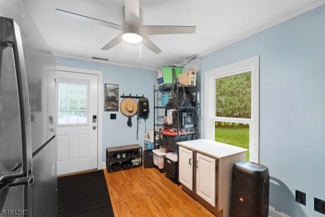 6 Larsen Drive Roxbury NJ 07876