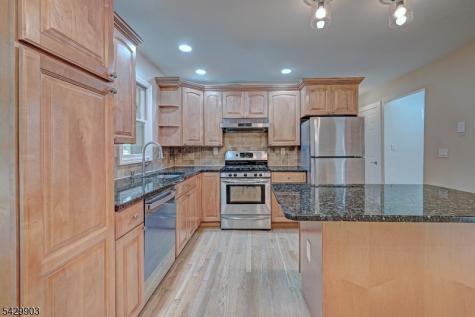 9 Park Drive Livingston NJ 07039