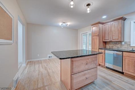 9 Park Drive Livingston NJ 07039