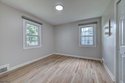 9 Park Drive Livingston NJ 07039