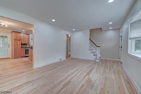 9 Park Drive Livingston NJ 07039