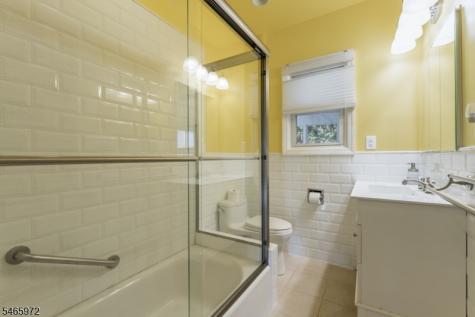 18 Halsted Street Verona NJ 07044