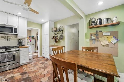 75 Rollinson Street West Orange NJ 07052