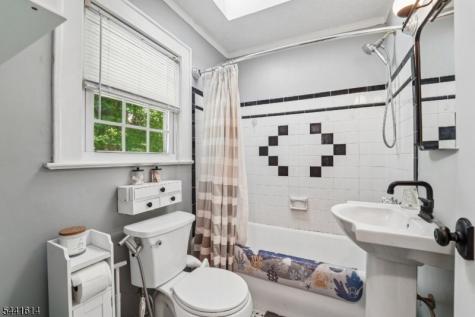 75 Rollinson Street West Orange NJ 07052