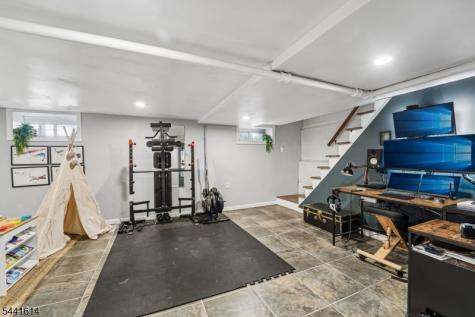 75 Rollinson Street West Orange NJ 07052