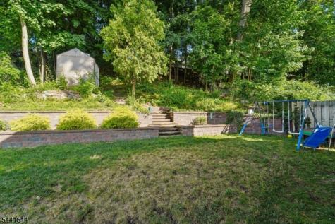 75 Rollinson Street West Orange NJ 07052