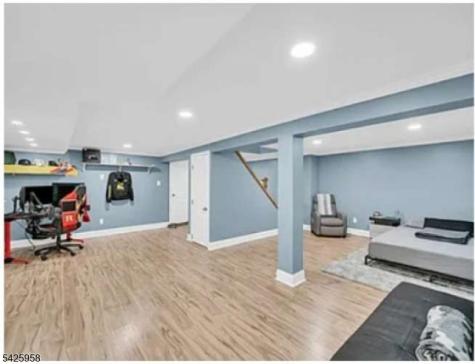 15 Sweetwood Court Parsippany-troy Hills NJ 07054