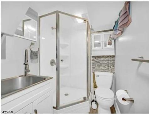 15 Sweetwood Court Parsippany-troy Hills NJ 07054