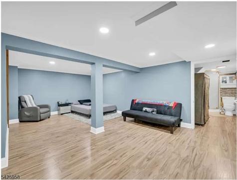 15 Sweetwood Court Parsippany-troy Hills NJ 07054