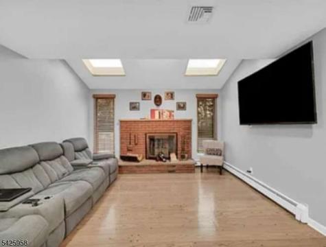 15 Sweetwood Court Parsippany-troy Hills NJ 07054