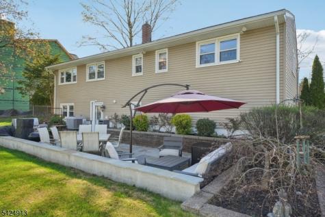 676 Rutgers Place Paramus NJ 07652