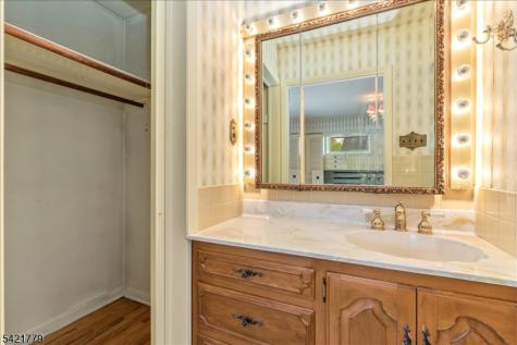 389 Walnut Avenue Cranford NJ 07016