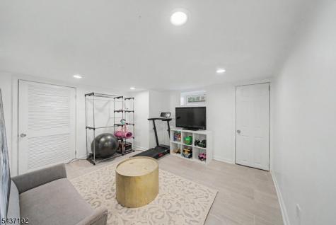 2254 Halsey Street Union NJ 07083