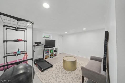 2254 Halsey Street Union NJ 07083