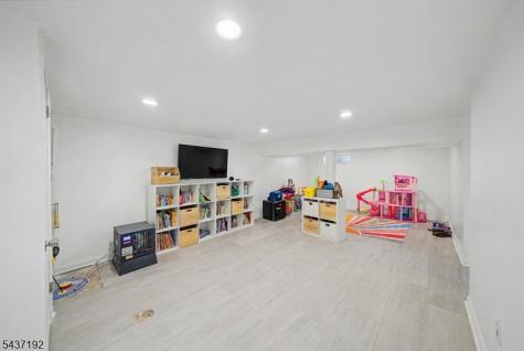 2254 Halsey Street Union NJ 07083