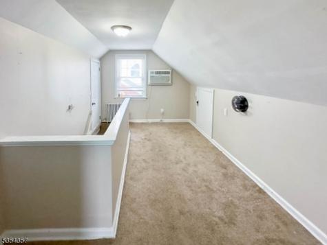 68 17TH Avenue Elmwood Park NJ 07407