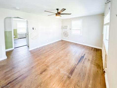 68 17TH Avenue Elmwood Park NJ 07407