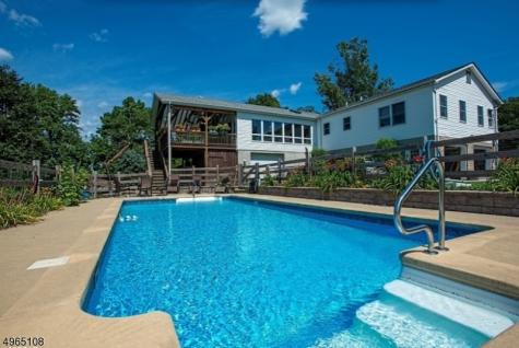 31 Pierce Road Andover NJ 07848