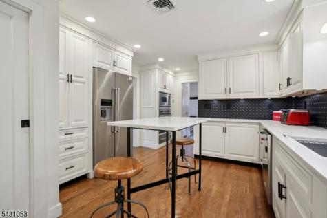1 Oakridge Road West Orange NJ 07052