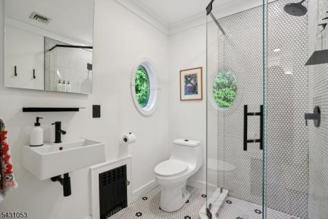 1 Oakridge Road West Orange NJ 07052