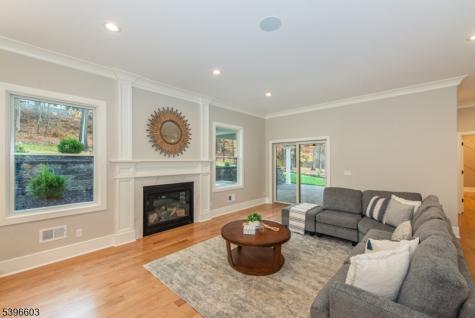 24 Cliffside Drive Livingston NJ 07039