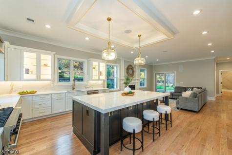 24 Cliffside Drive Livingston NJ 07039