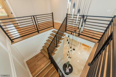 24 Cliffside Drive Livingston NJ 07039