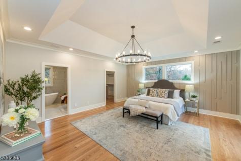 24 Cliffside Drive Livingston NJ 07039