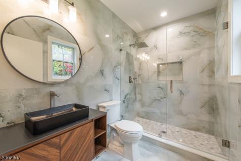24 Cliffside Drive Livingston NJ 07039