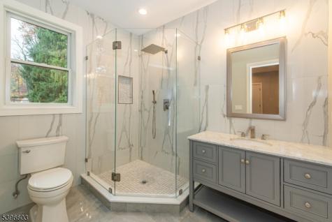 24 Cliffside Drive Livingston NJ 07039