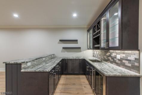 24 Cliffside Drive Livingston NJ 07039