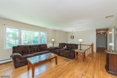 34 Terhune Street East Hanover NJ 07936