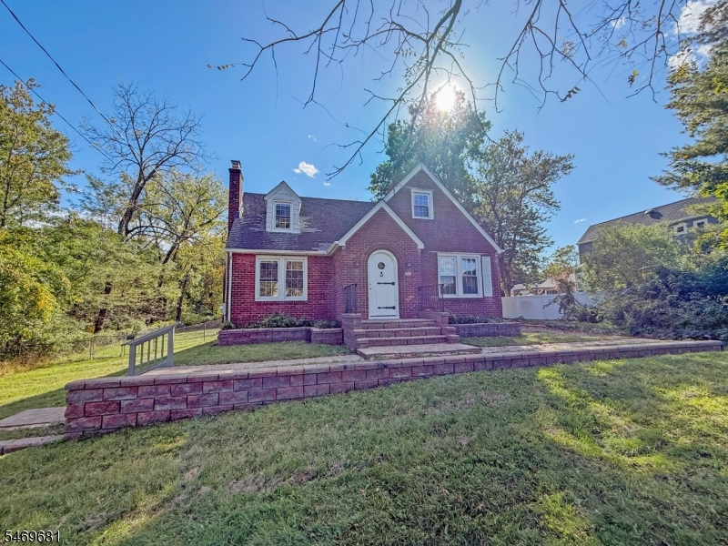 98 Troy Road East Hanover NJ 07936