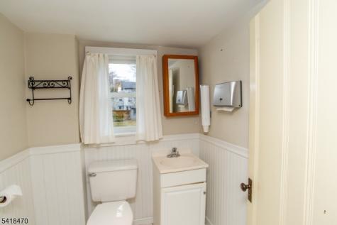 9 Bridge Street Stockton NJ 08559