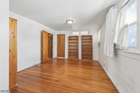 185 Park Avenue Passaic NJ 07055