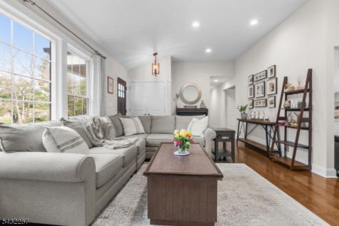 3 Hoffman Court Morris NJ 07960